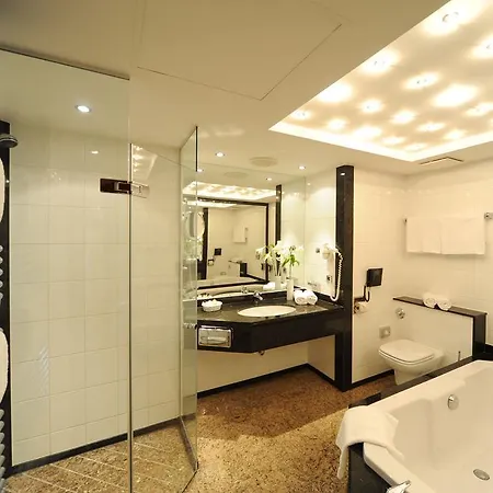 Hotel Mueggelsee 4*